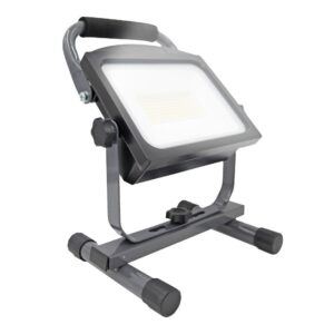 FOCO PROYECTOR LED RECARGABLE Y PORTÁTIL, 50 W, 5000 lm, 6500 K